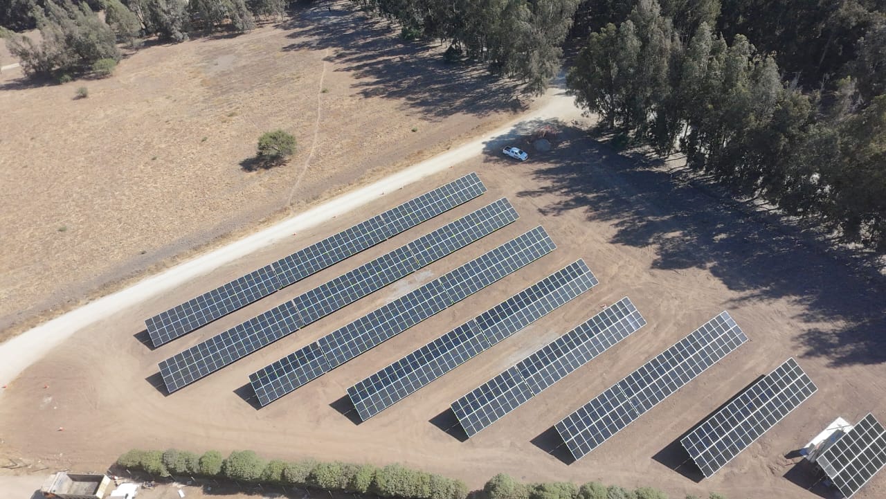 Proyecto fotovoltaico inicia su etapa de conexi&oacute;n con planta operativa en Leyda 
